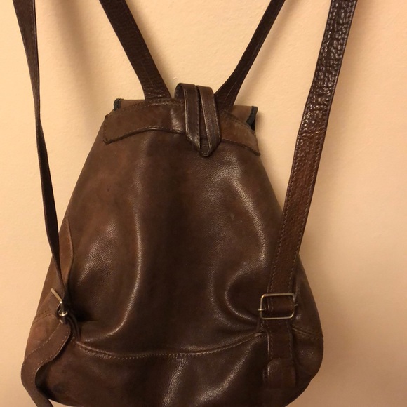 Vintage leather backpack - Picture 4 of 4